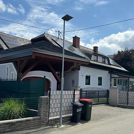 Racing - In Spielberg Homestay